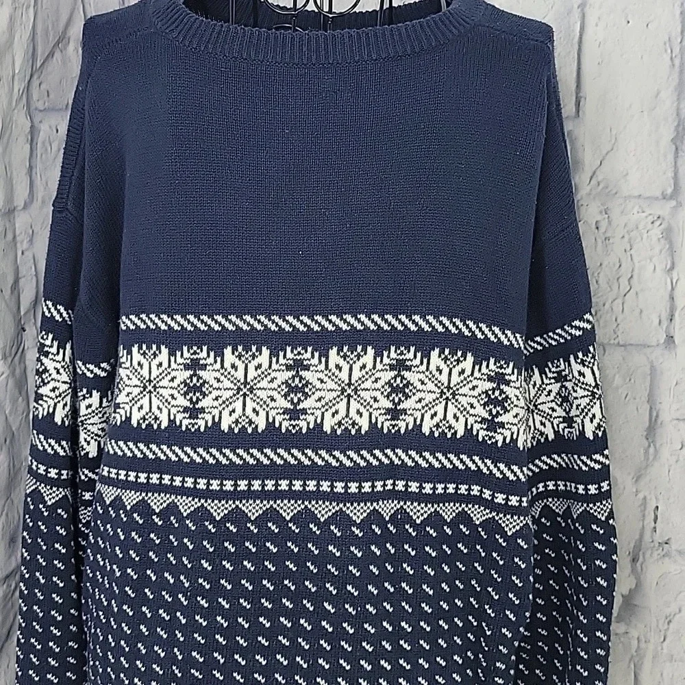 J. CREW Snowflake Holiday Sweater‎ XL